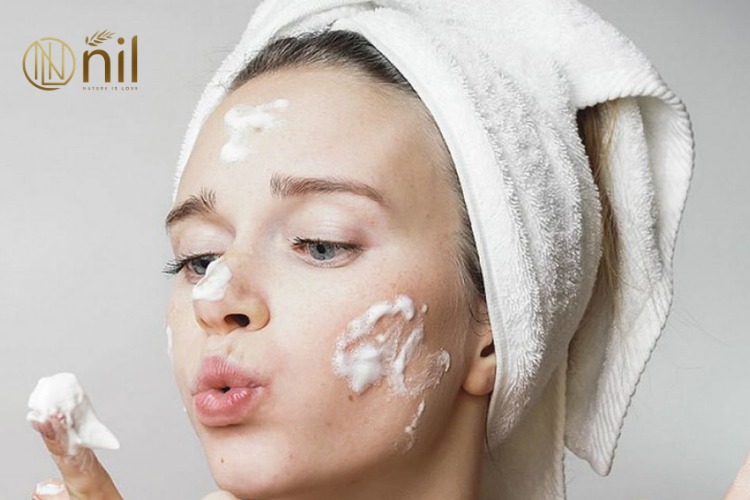 Tại sao phải dùng sữa rửa mặt đúng cách?