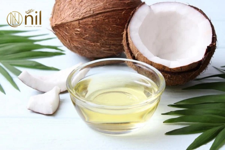 Vì sao nên dưỡng da mặt bằng dầu dừa?