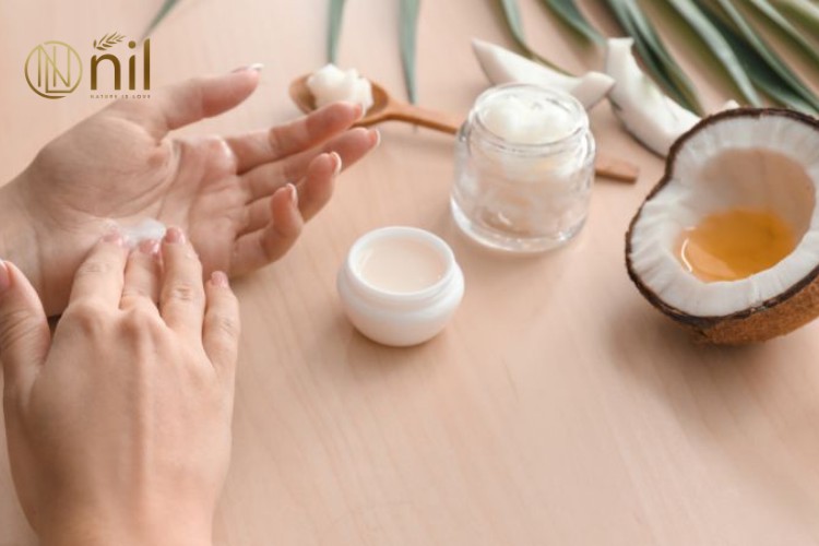 Lợi ích của dưỡng da mặt bằng dầu dừa