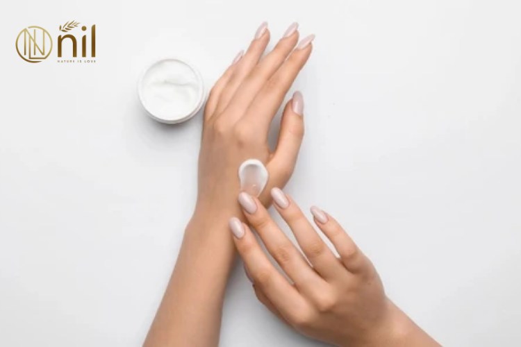 Cách chăm sóc da tay bị khô hiệu quả tại nhà