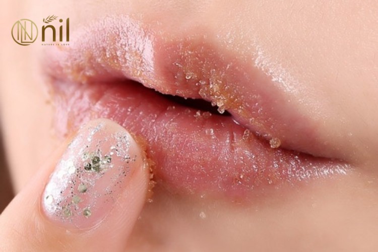 Cách tẩy da chết môi hiệu quả tại nhà