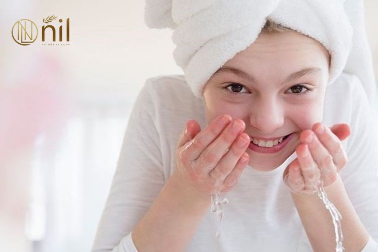 Các bước chăm sóc da cơ bản cho tuổi dậy thì