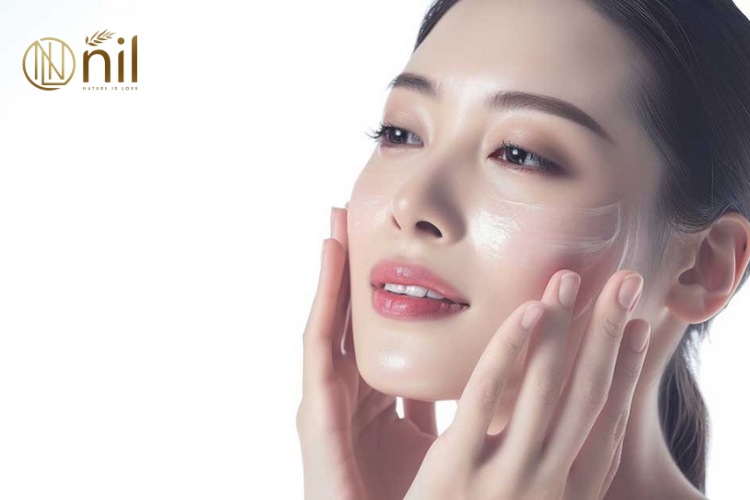 Những lưu ý quan trọng khi chăm sóc da bị khô nhám