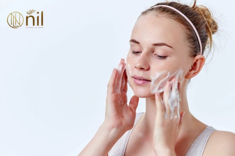 Nên chọn loại kem dưỡng da nào cho tuổi 13