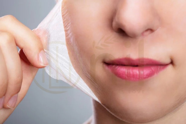 Tẩy da chết xong có nên rửa mặt không?