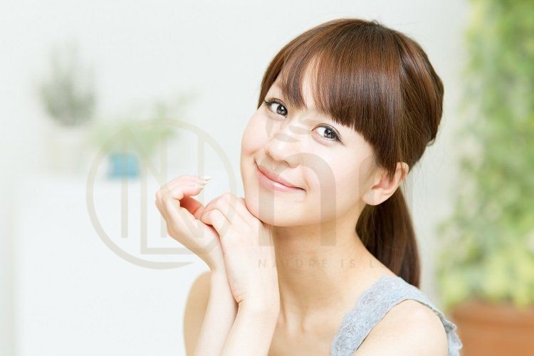 Tuổi 14 có nên dùng kem dưỡng trắng da mặt?