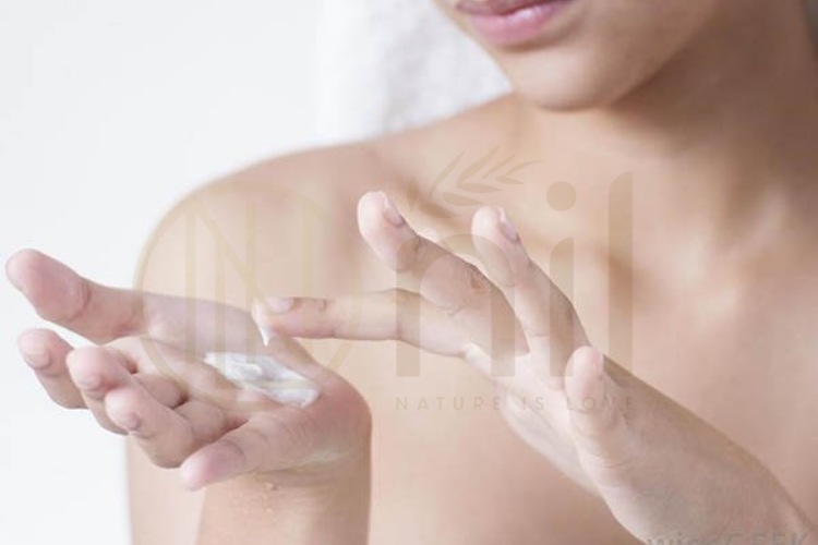 Vì sao mẹ sau sinh cần kem dưỡng trắng da body?