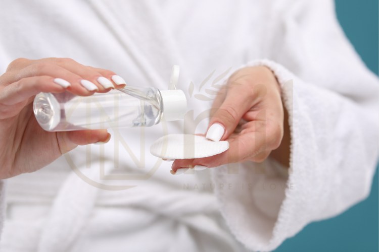 Lưu ý quan trọng khi tẩy trang và tẩy da chết