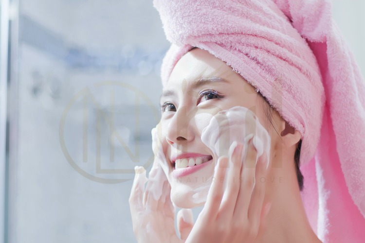 Các bước rửa mặt đúng cách với sữa rửa mặt