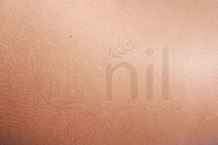 Cách chọn kem dưỡng trắng da mặt cho da ngăm đen – chuẩn chuyên gia