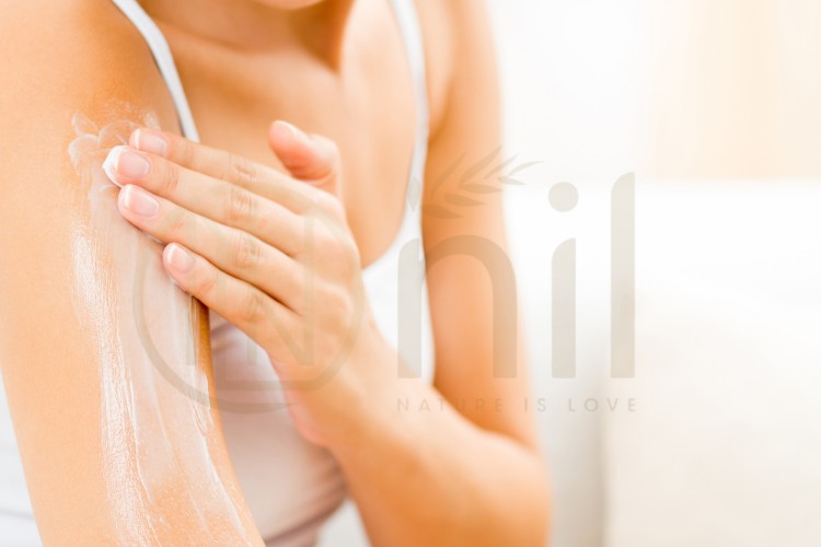 Gợi ý một số loại kem dưỡng ẩm body cho da khô nhạy cảm