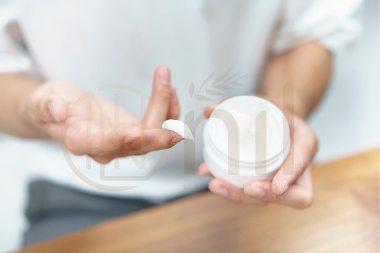 Ai nên sử dụng lotion dưỡng ẩm body cho da khô?