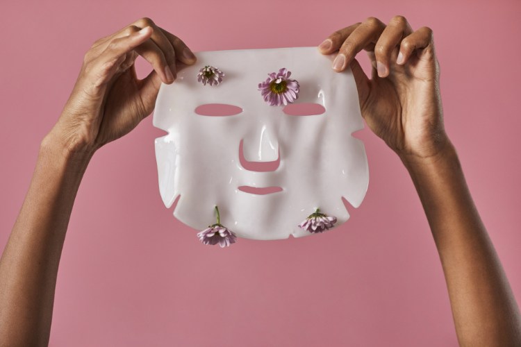 Gợi ý lịch đắp các loại mặt nạ trắng da tại nhà trước Tết