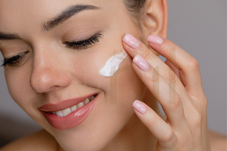 Vì sao cần phục hồi da sau khi nặn mụn?